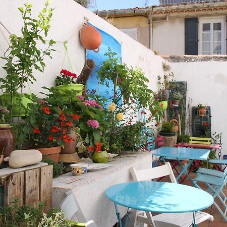 Ostello Au Petit Chez Soi Cassis Esterno foto