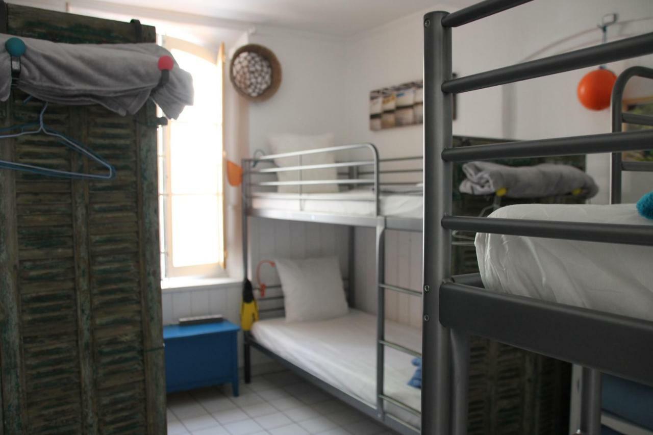 Ostello Au Petit Chez Soi Cassis Esterno foto
