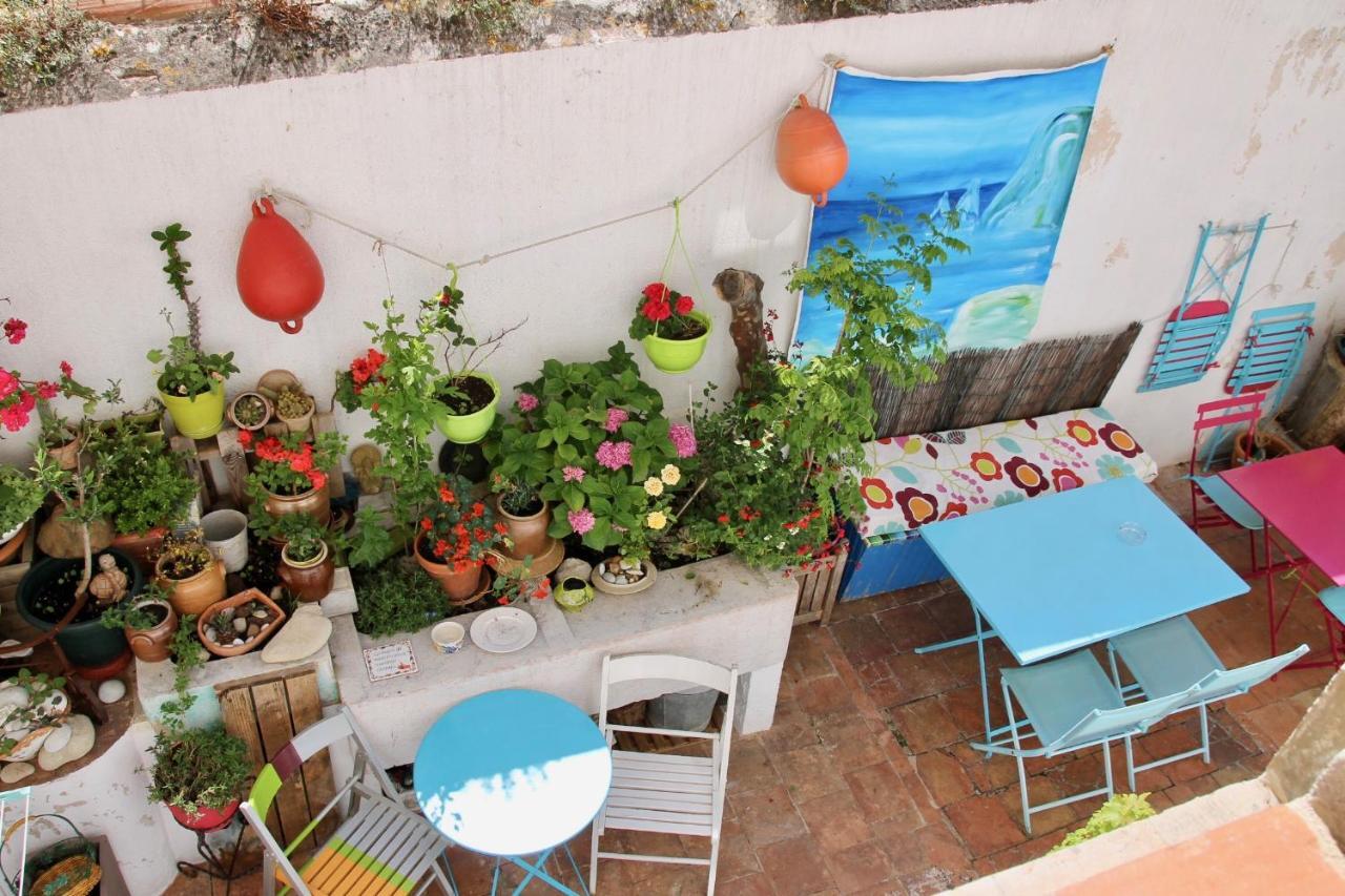 Ostello Au Petit Chez Soi Cassis Esterno foto
